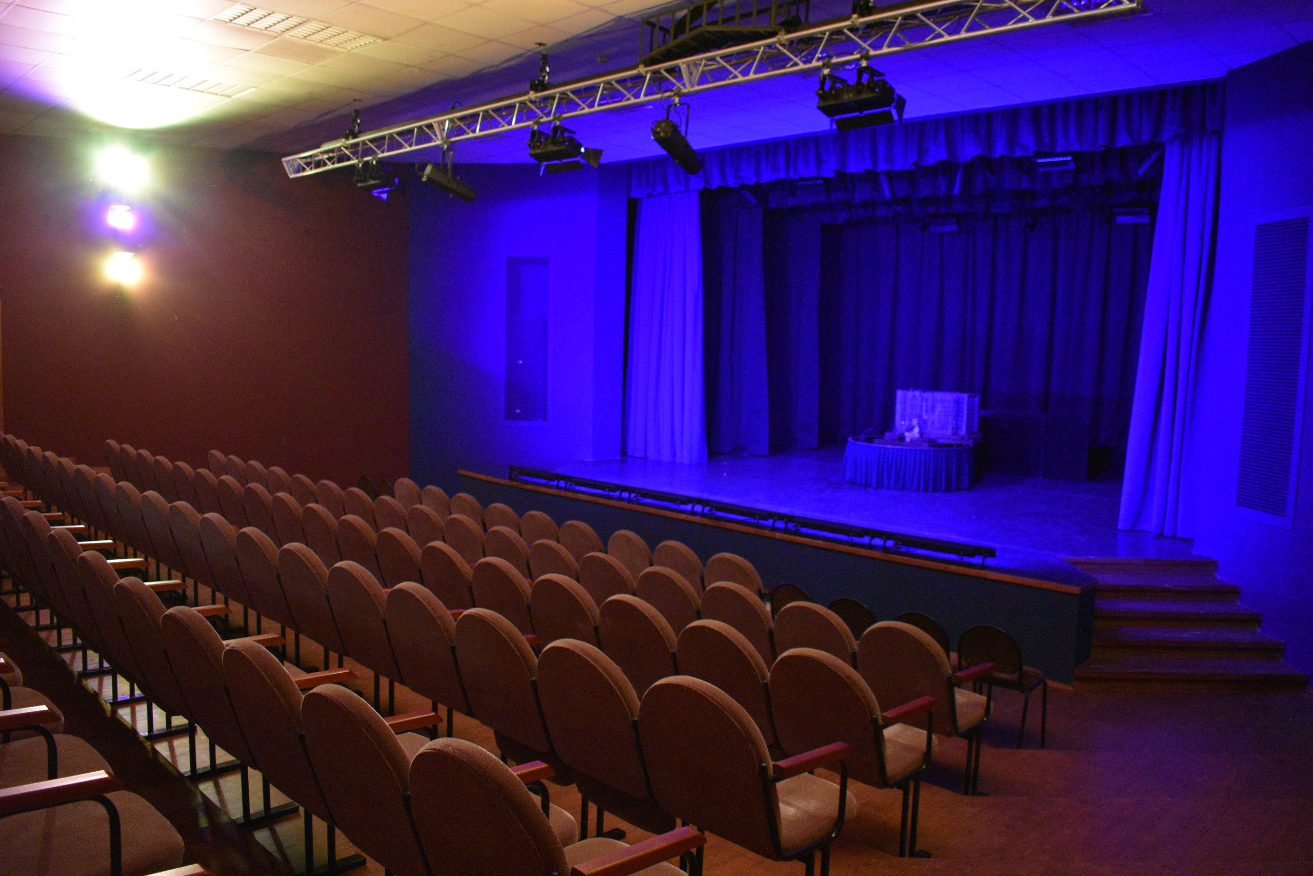 В «Кукольном доме» открылся большой зал!