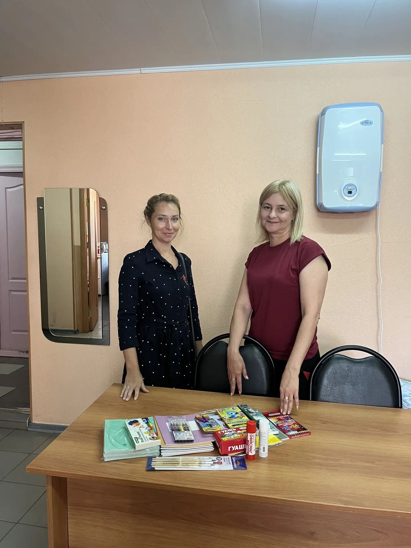 «Кукольный дом» принял участие в благотворительной акции «Собери ребенка в школу»